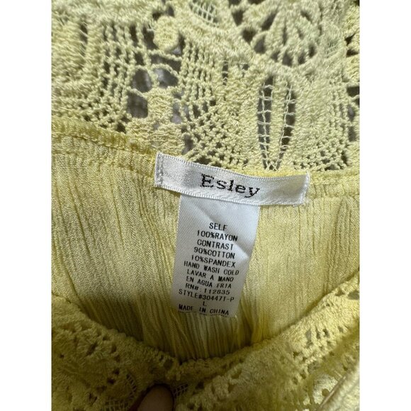 NWT Esley Crochet Floral Lace Peasant Top Gauzy Boxy Drapey Boho Cottagcore - Picture 3 of 7